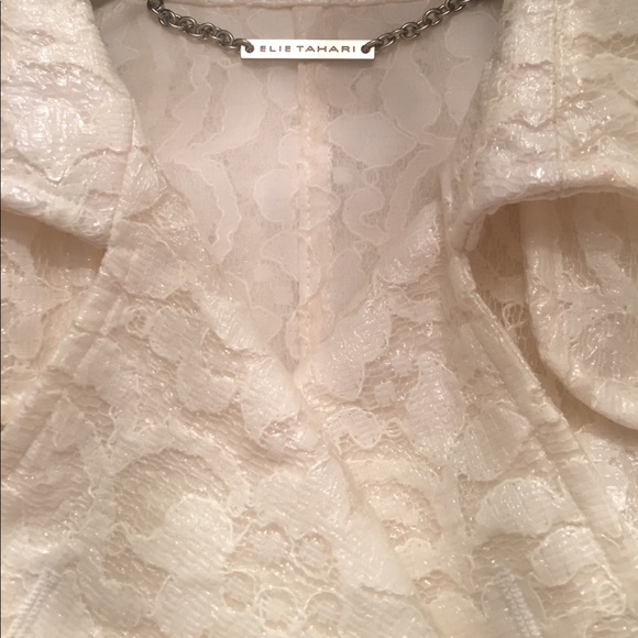 Elie Tahari lace rain coat in size XS - Picture 2 of 6